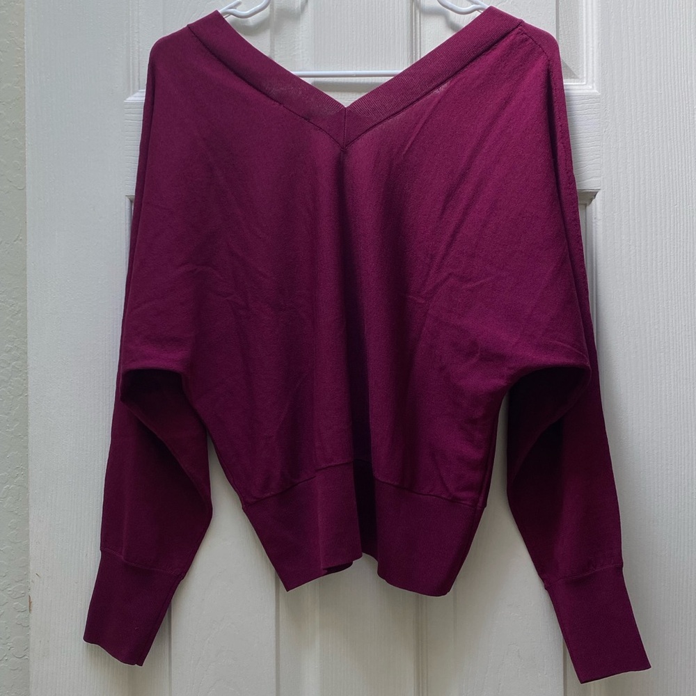 I.N.C INTERNATIONAL CONCEPTS | V-Neck Sweater Small - Picture 5 of 12